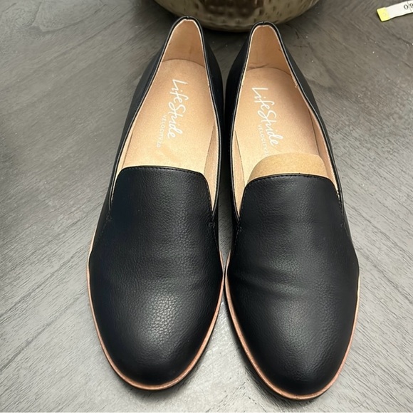 LifeStride Women's Zendaya  Loafer (WIDE) - Picture 1 of 4